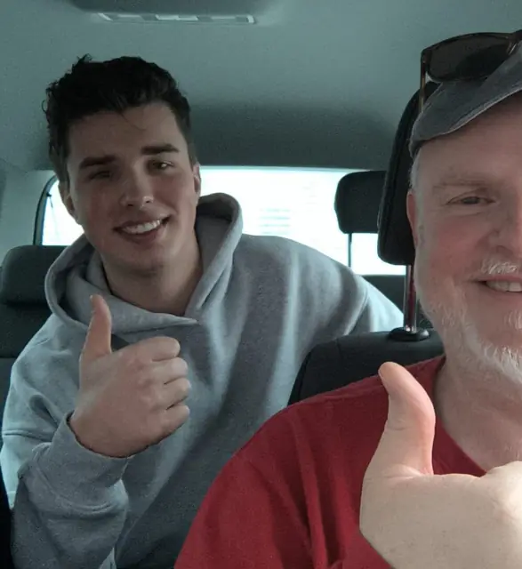 Ben nach der bestandenen Führerscheinprüfung